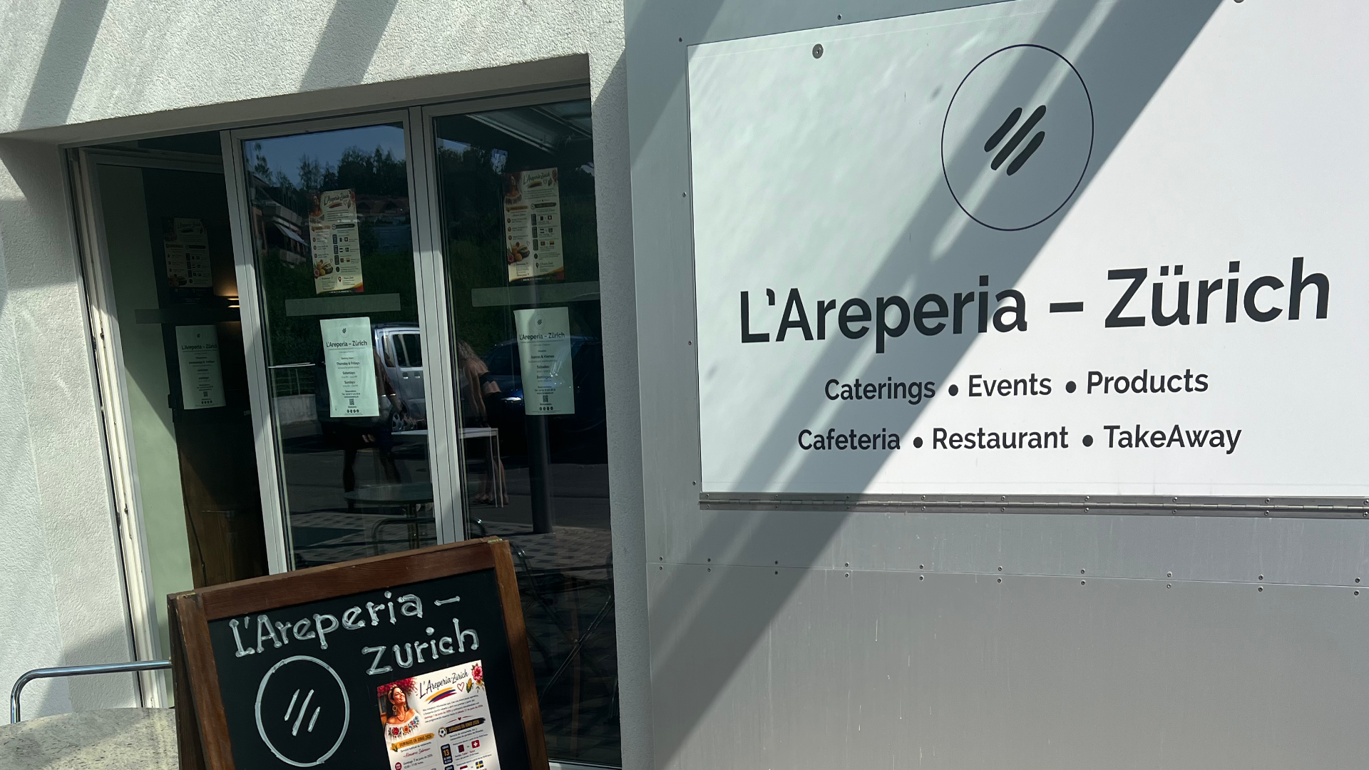 Gäste und Atmosphäre bei L'Areperia Zürich